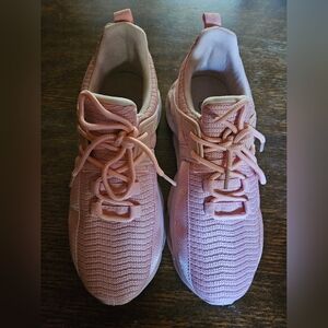 Athletic shoes Sz 7 Coral pink